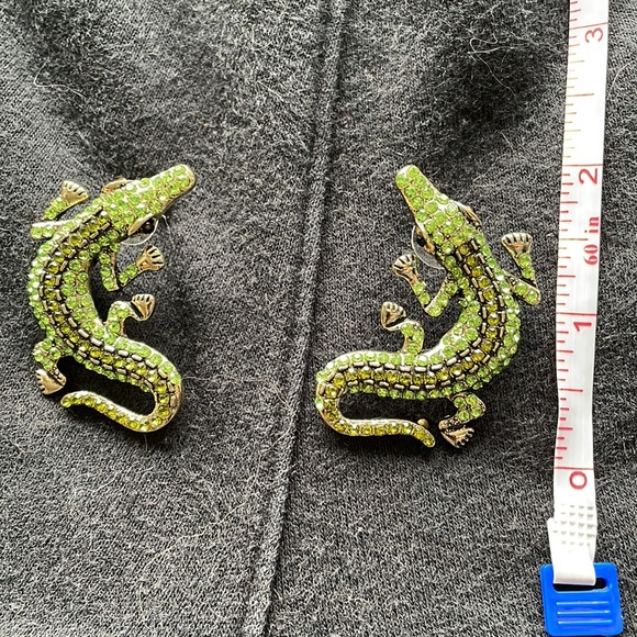 Alligator earrings for the discerning reptile lover. - Picture 4 of 5